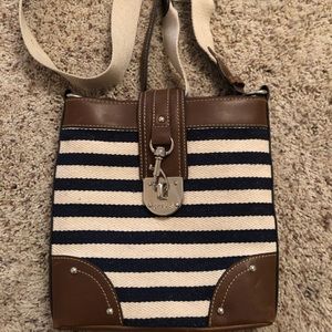 SALE✨ CHAPS Crossbody Bag